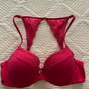Victoria's Secret Dream Angels Red Lace Detailed Bra Size 34C